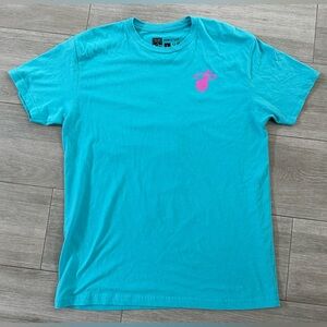 Men’s Court Culture Miami Heat Word Script Blue Gale Tee T-Shirt Sz L Large NEW